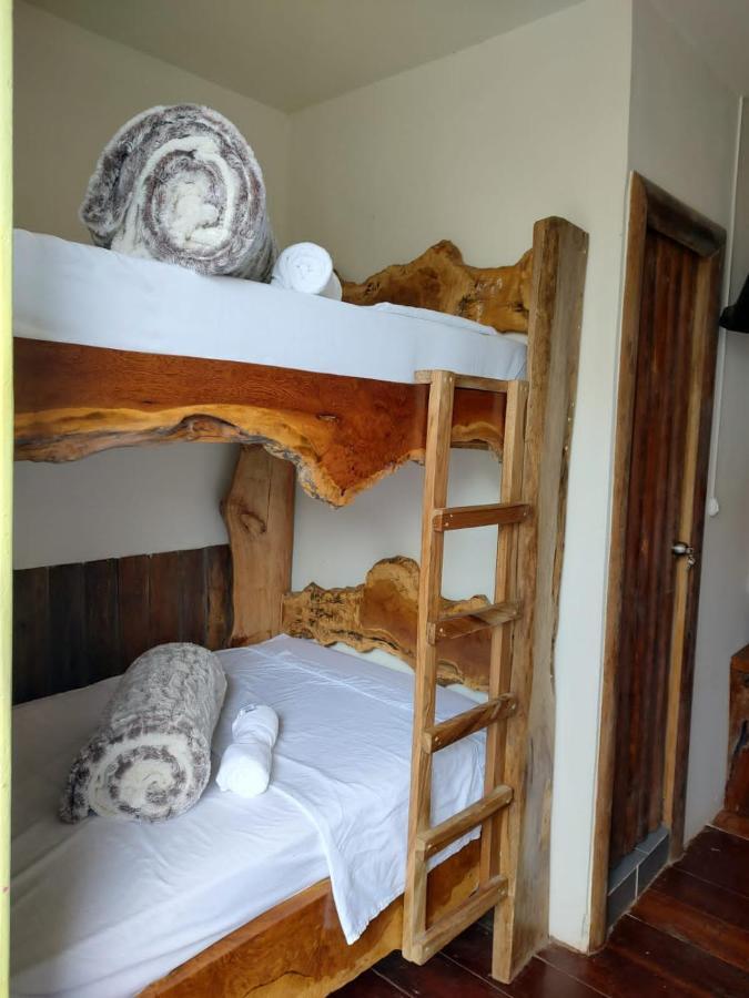 Hostal Casa Madrigal Hotel Filandia Bagian luar foto