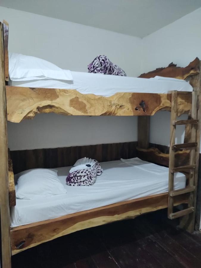 Hostal Casa Madrigal Hotel Filandia Bagian luar foto