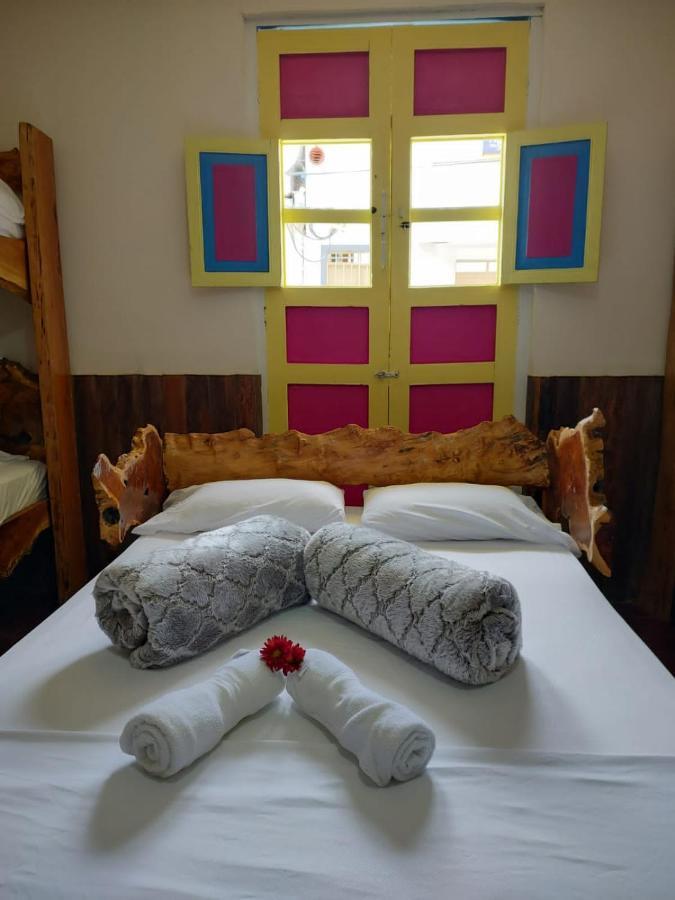 Hostal Casa Madrigal Hotel Filandia Bagian luar foto