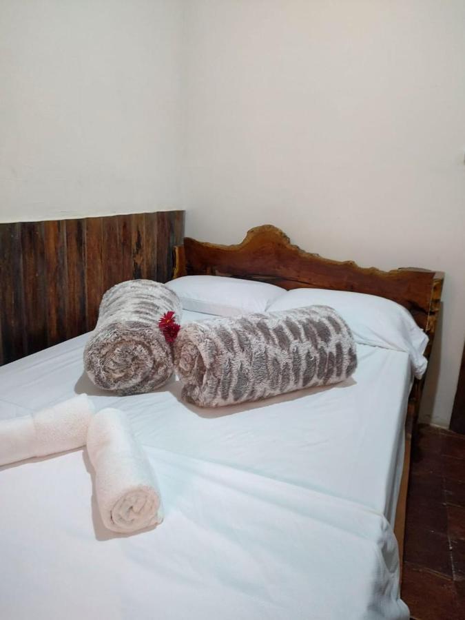 Hostal Casa Madrigal Hotel Filandia Bagian luar foto